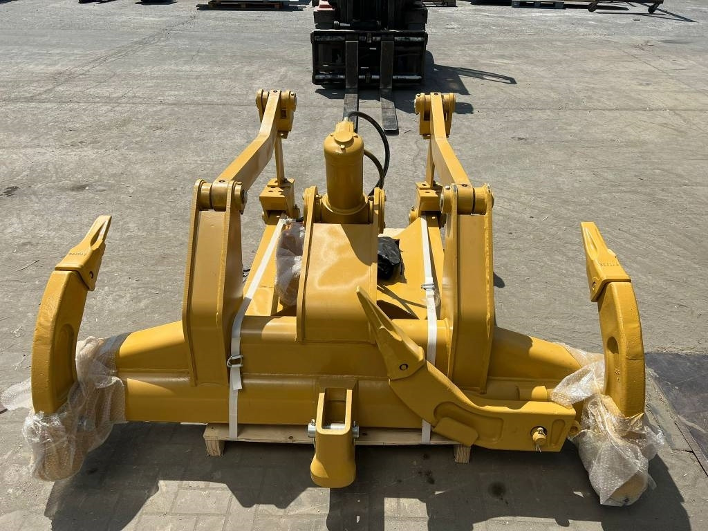 CAT D6T - D6R NEW RIPPER - מרטש עבור מכונת בנייה: תמונה 1 CAT D6T - D6R NEW RIPPER - מרטש עבור מכונת בנייה: תמונה 1