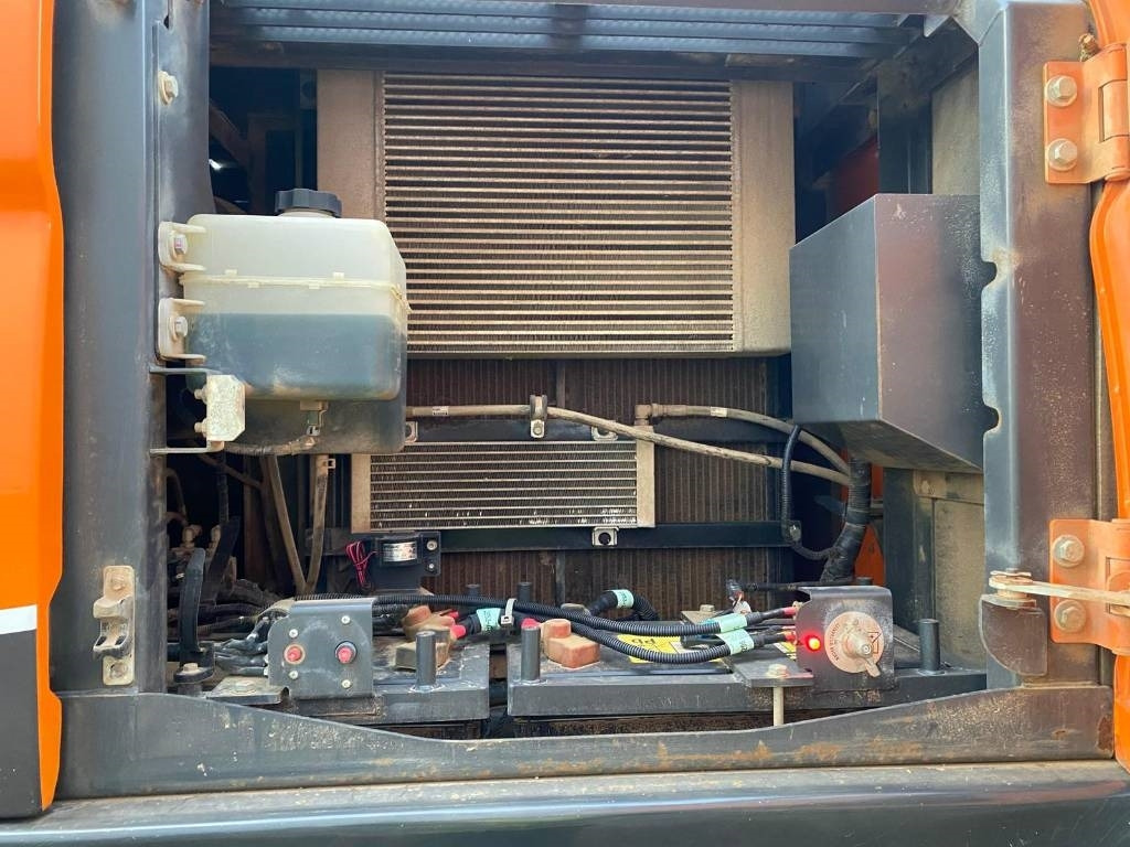 מחפר סורק Doosan DX 300 LC-7: תמונה 23 מחפר סורק Doosan DX 300 LC-7: תמונה 23