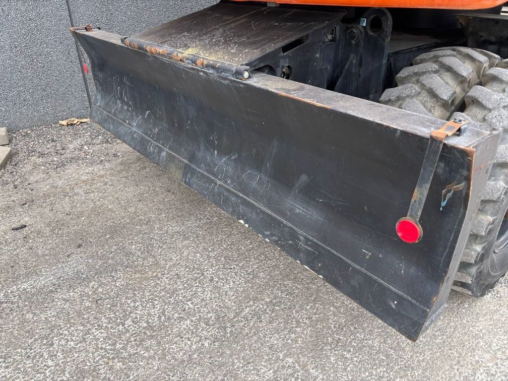 מחפר גלגלים Hitachi ZX 140 W-5B: תמונה 20 מחפר גלגלים Hitachi ZX 140 W-5B: תמונה 20