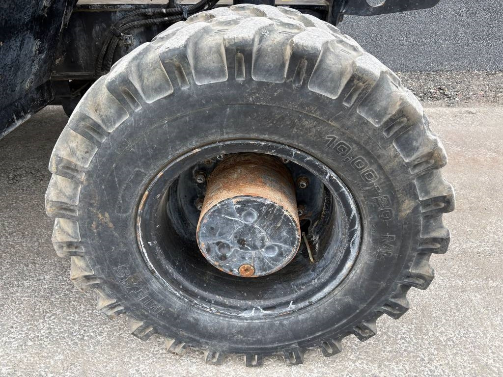 מחפר גלגלים Hitachi ZX 140 W-5B: תמונה 22 מחפר גלגלים Hitachi ZX 140 W-5B: תמונה 22