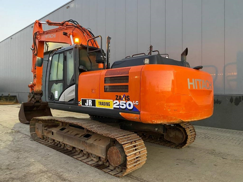 Hitachi ZX 250 LC-6 (GPS Prepared) - מחפר סורק: תמונה 3 Hitachi ZX 250 LC-6 (GPS Prepared) - מחפר סורק: תמונה 3