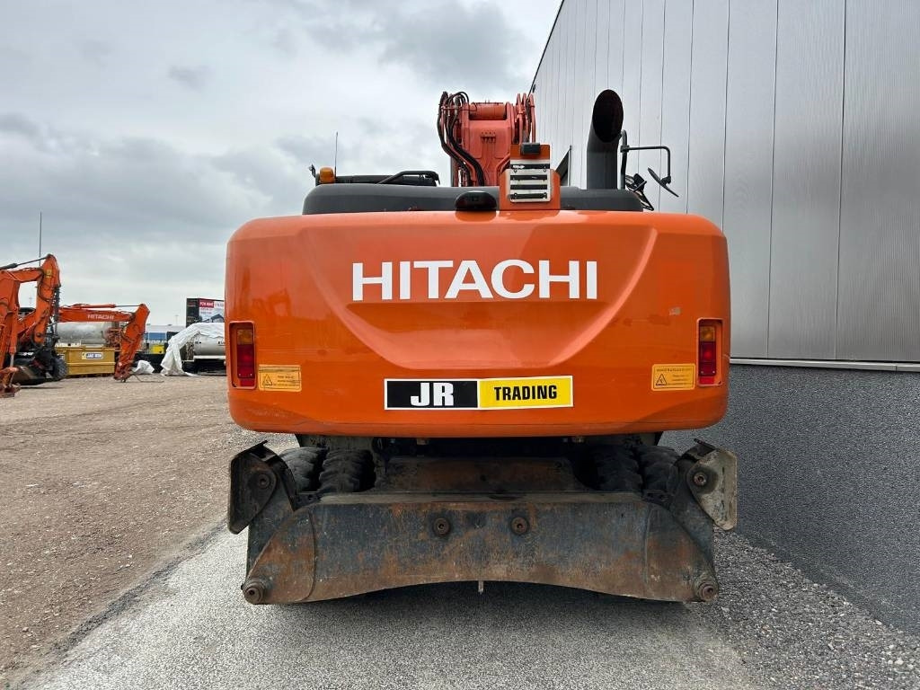 Hitachi ZX220W-5B - מחפר גלגלים: תמונה 4 Hitachi ZX220W-5B - מחפר גלגלים: תמונה 4