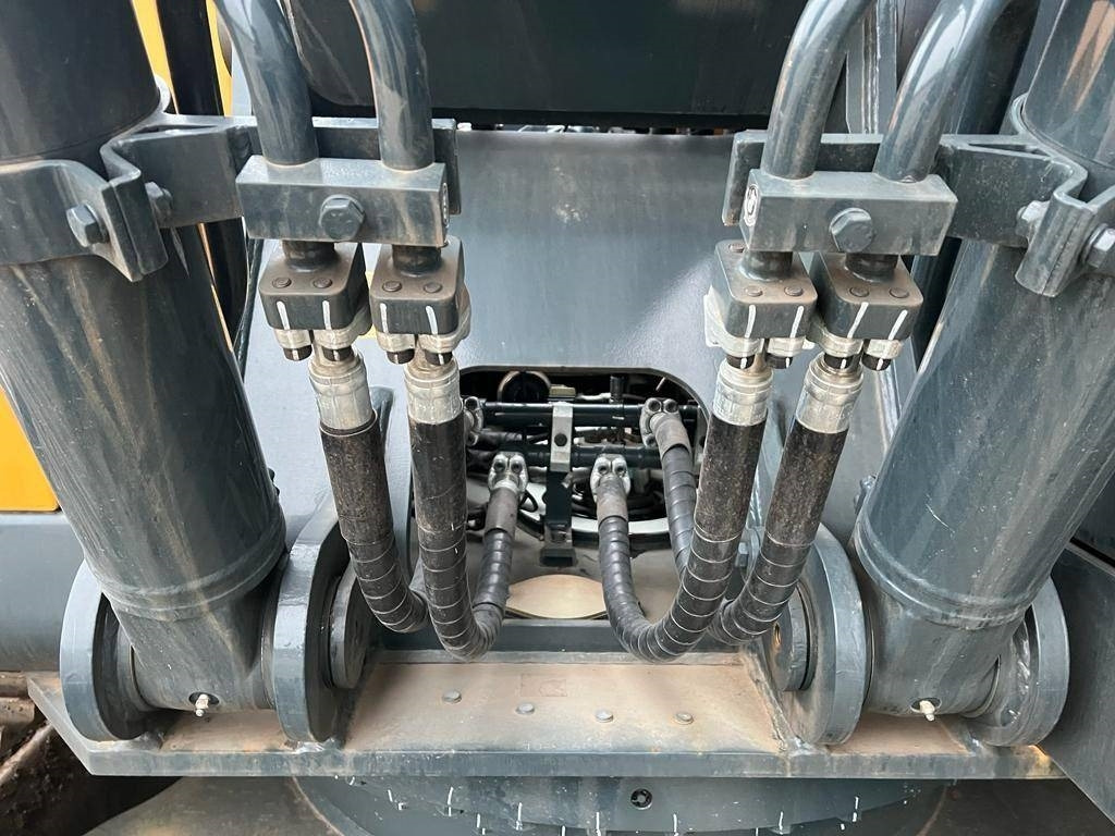 חָדָשׁ מחפר סורק Hyundai R 210: תמונה 26