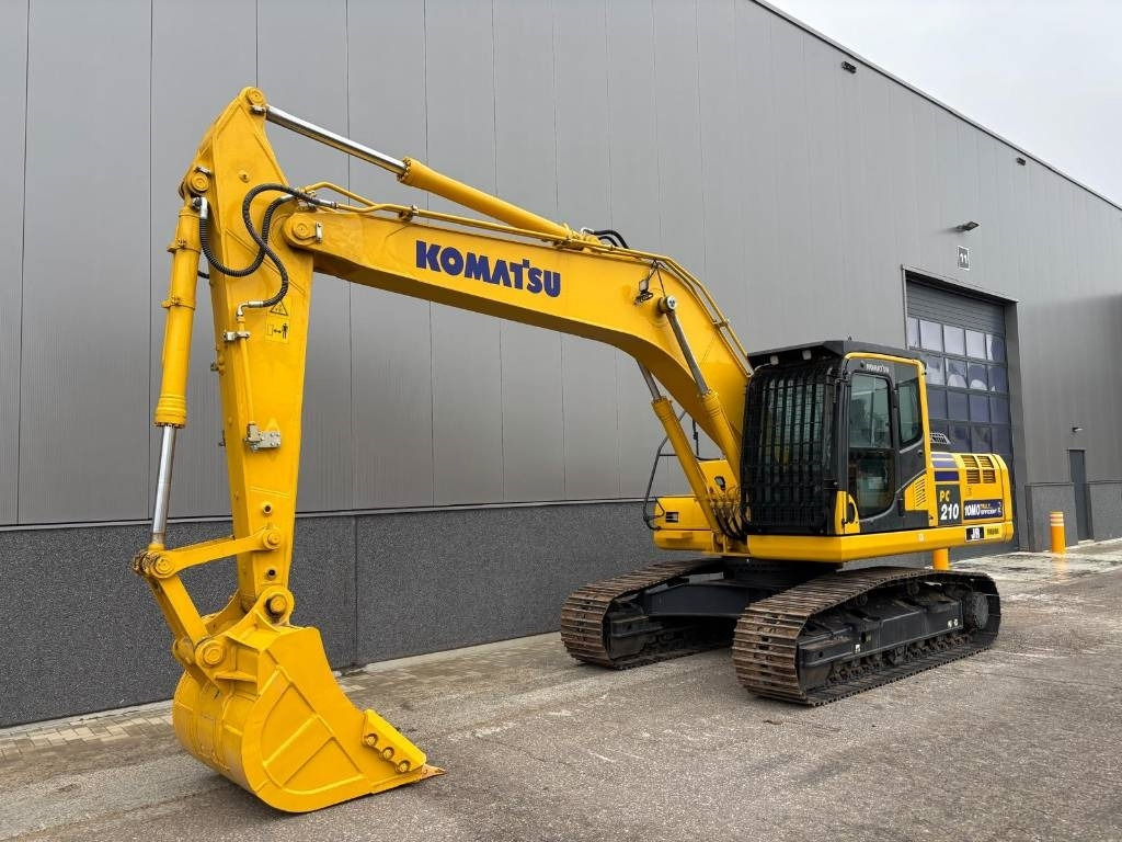 Komatsu PC 210-10M0 - מחפר סורק: תמונה 2 Komatsu PC 210-10M0 - מחפר סורק: תמונה 2