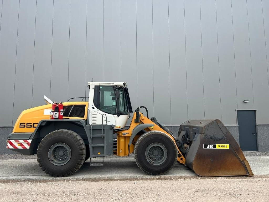 Liebherr L 550 (Comes with High-tip - Mit Hochkipper) - מעמיס גלגלים: תמונה 5 Liebherr L 550 (Comes with High-tip - Mit Hochkipper) - מעמיס גלגלים: תמונה 5