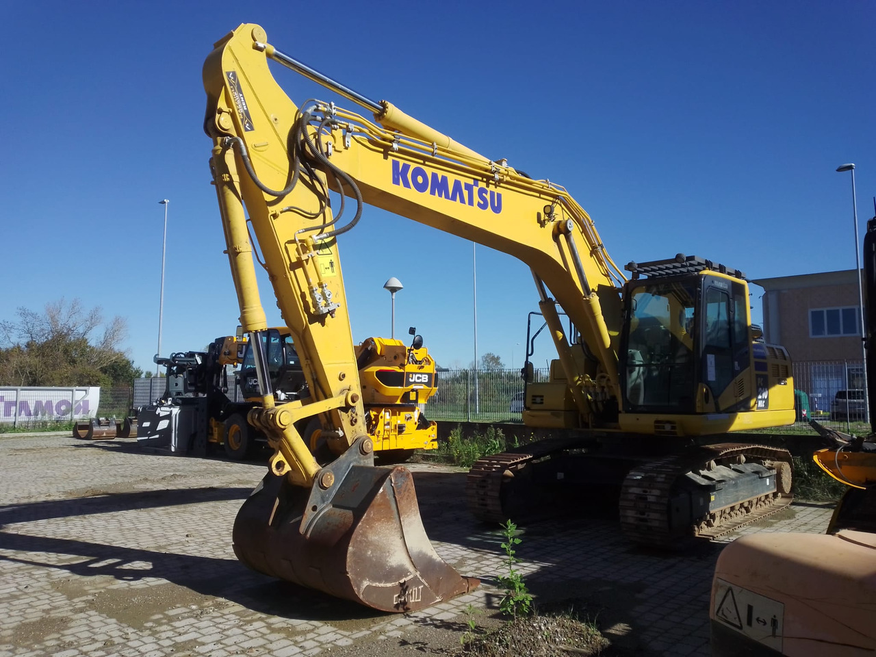 KOMATSU PC210 NLC-11 - מחפר: תמונה 2 KOMATSU PC210 NLC-11 - מחפר: תמונה 2