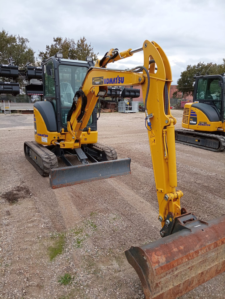 KOMATSU PC35MR-5 - מיני מחפר: תמונה 1 KOMATSU PC35MR-5 - מיני מחפר: תמונה 1