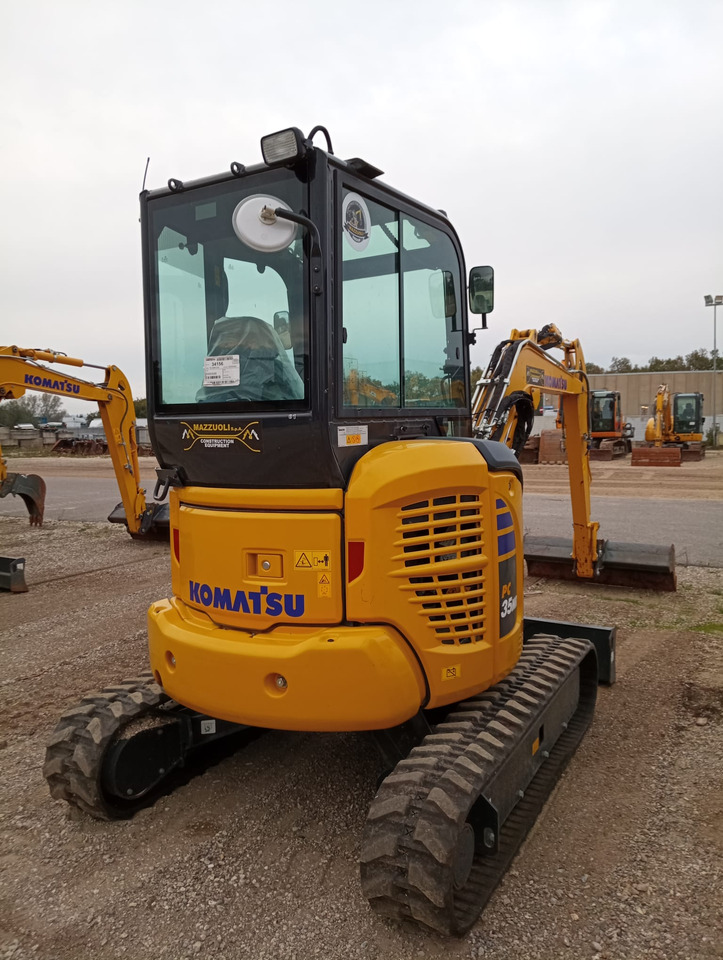 KOMATSU PC35MR-5 - מיני מחפר: תמונה 3 KOMATSU PC35MR-5 - מיני מחפר: תמונה 3