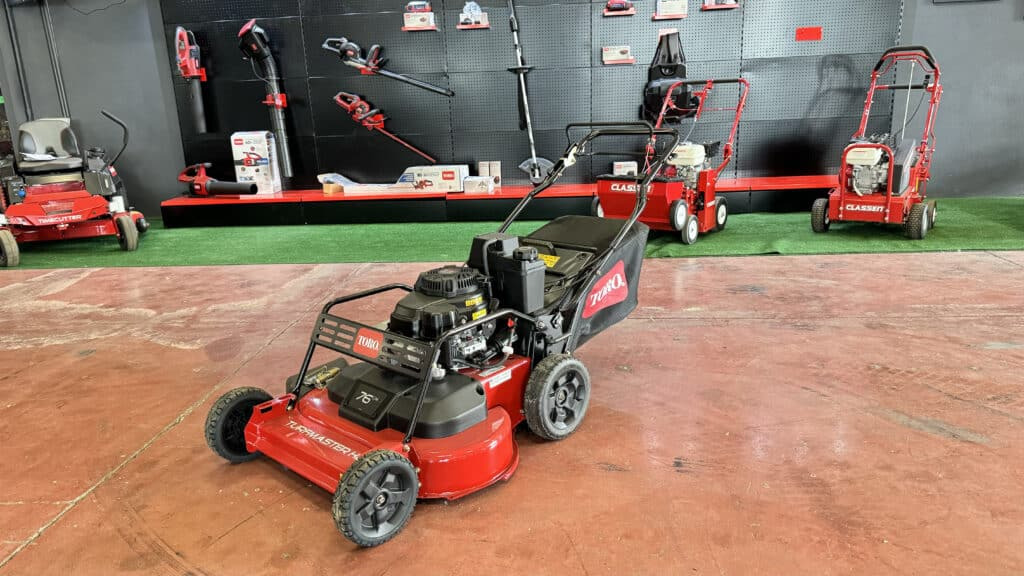 Toro 22207 – Turfmaster - מכסחת גינה: תמונה 1 Toro 22207 – Turfmaster - מכסחת גינה: תמונה 1