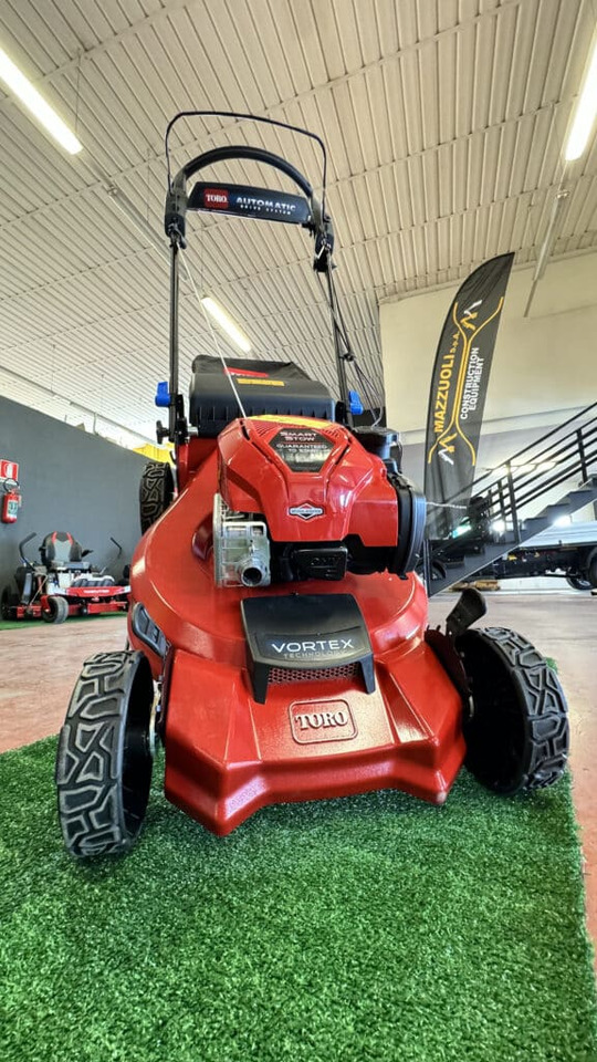Toro – Tosaerba Super Recycler™ C53AST da 53 cm con SmartStow® 21693 - מכסחת גינה: תמונה 5 Toro – Tosaerba Super Recycler™ C53AST da 53 cm con SmartStow® 21693 - מכסחת גינה: תמונה 5