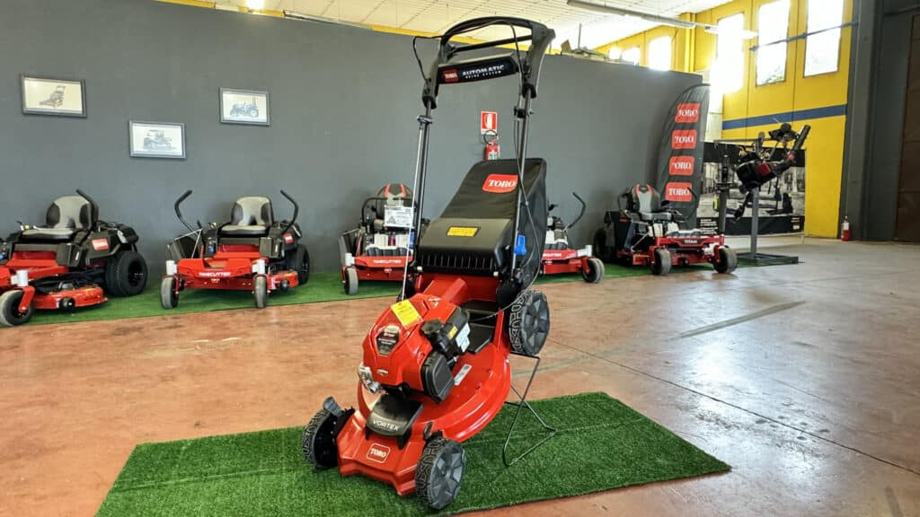 Toro – Tosaerba Super Recycler™ C53AST da 53 cm con SmartStow® 21693 - מכסחת גינה: תמונה 3 Toro – Tosaerba Super Recycler™ C53AST da 53 cm con SmartStow® 21693 - מכסחת גינה: תמונה 3