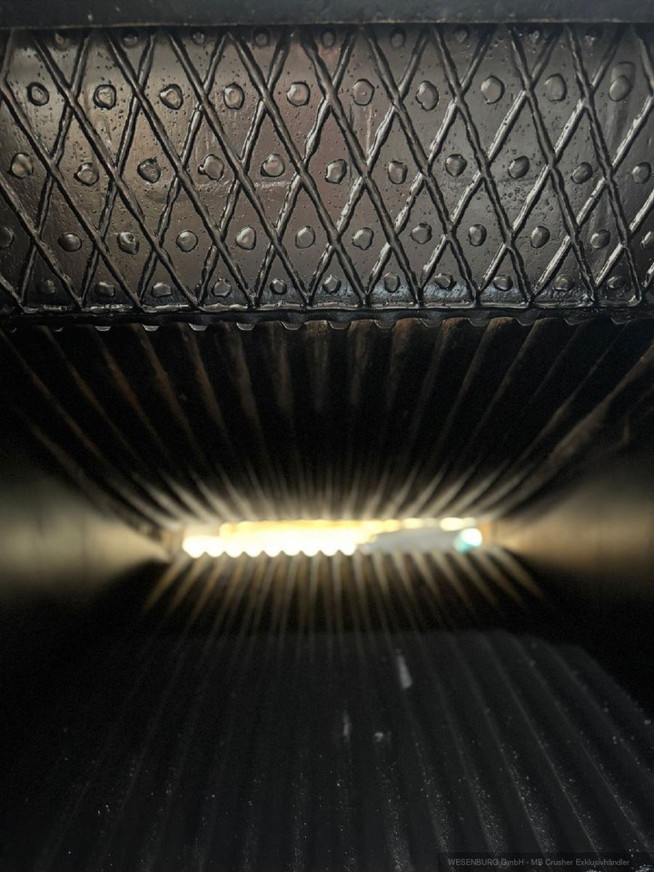 MB Crusher Brecherlöffel BF70.2 S4 komplett überholt - מכונות אחרות: תמונה 3 MB Crusher Brecherlöffel BF70.2 S4 komplett überholt - מכונות אחרות: תמונה 3