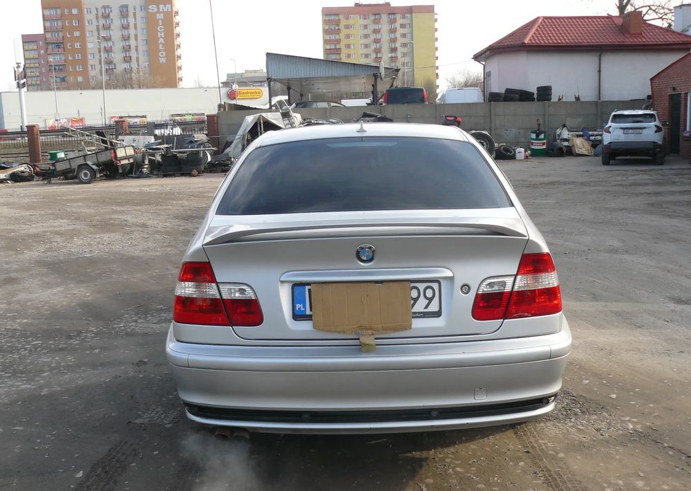 BMW Seria 3 320i - סדאן: תמונה 5 BMW Seria 3 320i - סדאן: תמונה 5