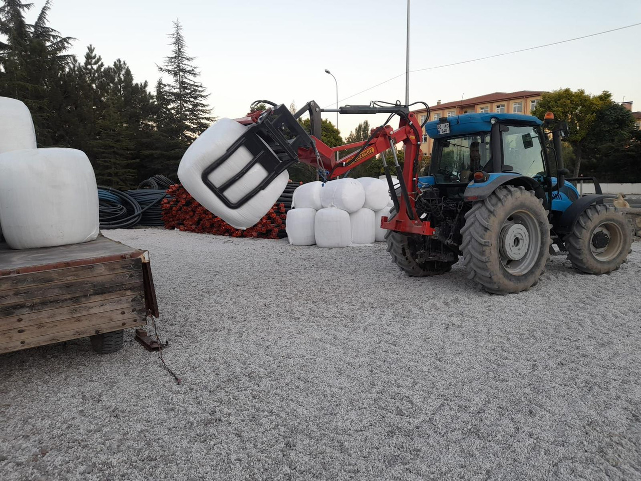 טרקטור חקלאי Novatar Tractor Rear Loader: תמונה 22