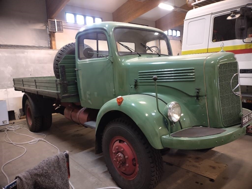 Mercedes-Benz 4x4 Kippilava,museo rekisterissä - מזהיר: תמונה 1 Mercedes-Benz 4x4 Kippilava,museo rekisterissä - מזהיר: תמונה 1