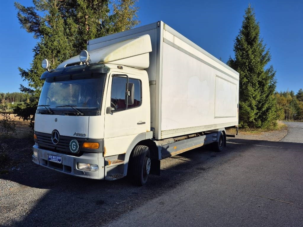 Mercedes-Benz Atego 1223 umpikori+pl nostin - משאית תיבה: תמונה 1 Mercedes-Benz Atego 1223 umpikori+pl nostin - משאית תיבה: תמונה 1