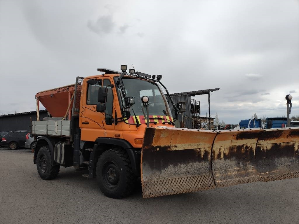 Mercedes-Benz Unimog ,hiekoitin,aura,kippilava - מכונות אחרות: תמונה 2 Mercedes-Benz Unimog ,hiekoitin,aura,kippilava - מכונות אחרות: תמונה 2