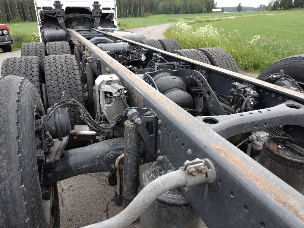 משאית עם שלדת תא Scania R540 8x4 pitkä alusta runko 9,6m: תמונה 6