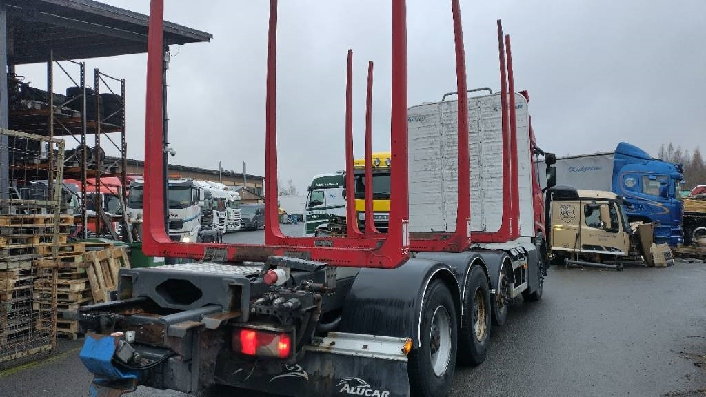 Scania XT650 8x4 puuvarustus,rautajouset - משאית עץ: תמונה 2 Scania XT650 8x4 puuvarustus,rautajouset - משאית עץ: תמונה 2