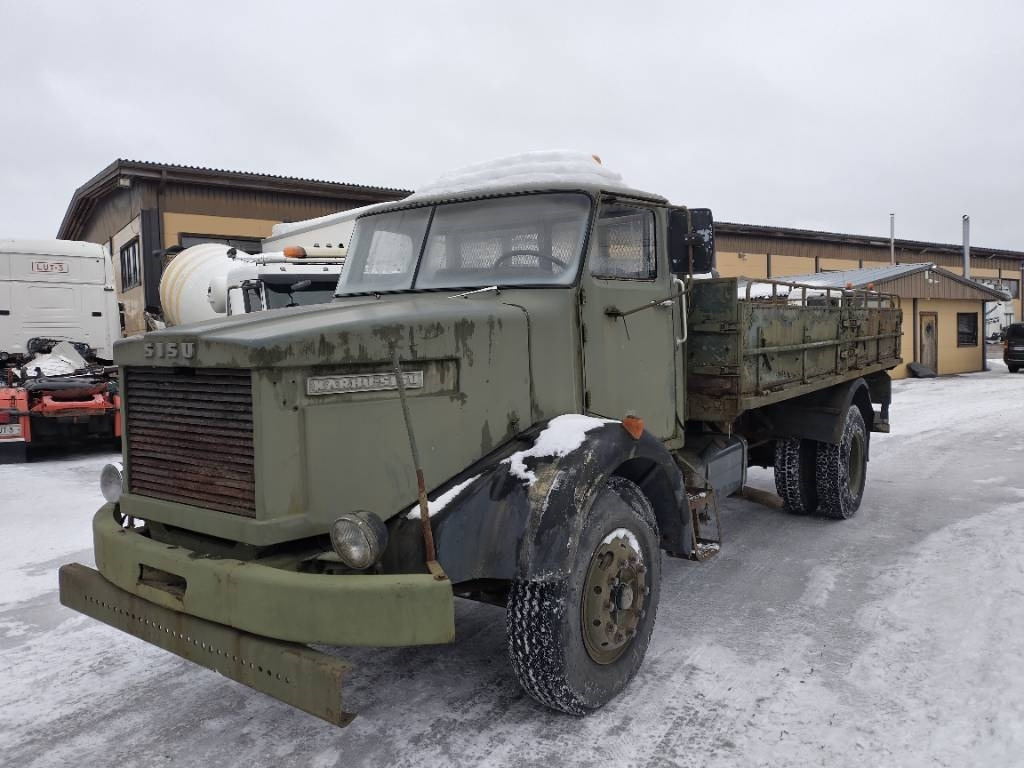 Sisu Karhu rahtilava ja ulosotto - משאית צד נופל/ שטוחה: תמונה 2 Sisu Karhu rahtilava ja ulosotto - משאית צד נופל/ שטוחה: תמונה 2