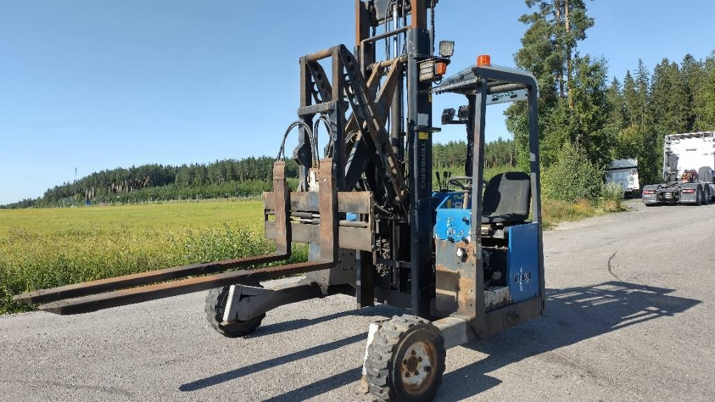 Terberg Kinglifter perätrukki - מלגזה מותקנת על משאית: תמונה 2 Terberg Kinglifter perätrukki - מלגזה מותקנת על משאית: תמונה 2