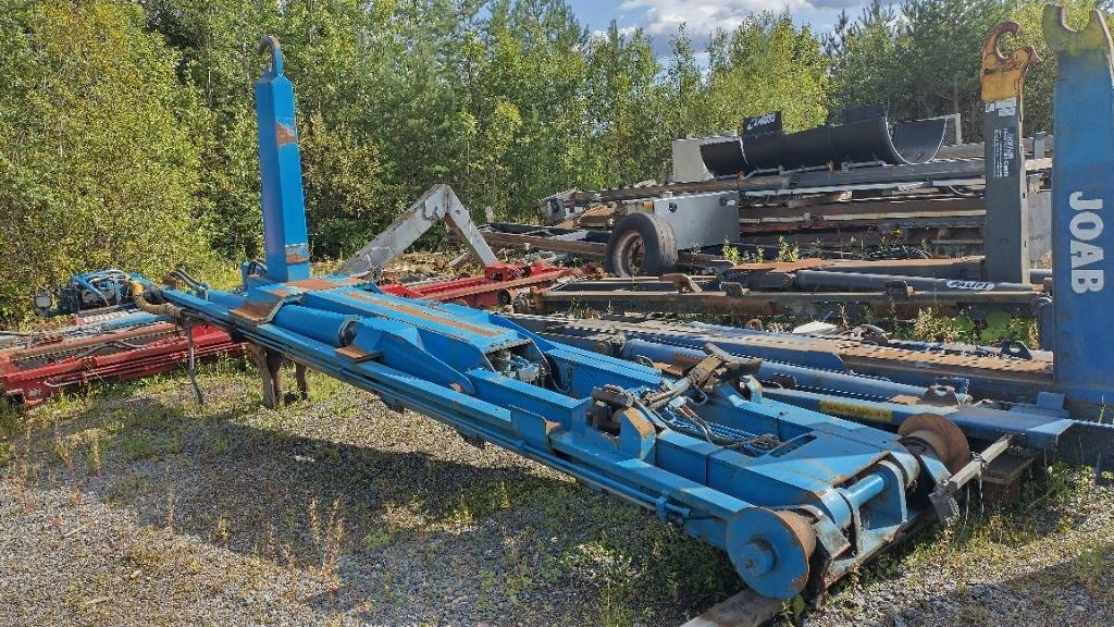 VAK Koukkulaite 22tn 6,6m - מערכת הרמת וו/ מעמיס דילוג: תמונה 4 VAK Koukkulaite 22tn 6,6m - מערכת הרמת וו/ מעמיס דילוג: תמונה 4