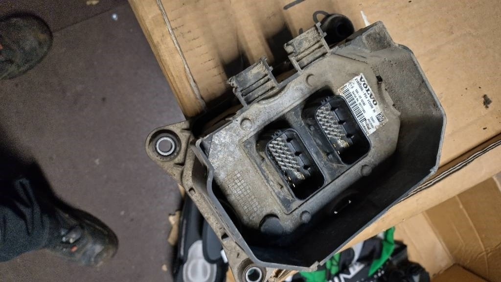 Volvo FCIOMM - מערכת חשמל עבור משאית: תמונה 2 Volvo FCIOMM - מערכת חשמל עבור משאית: תמונה 2