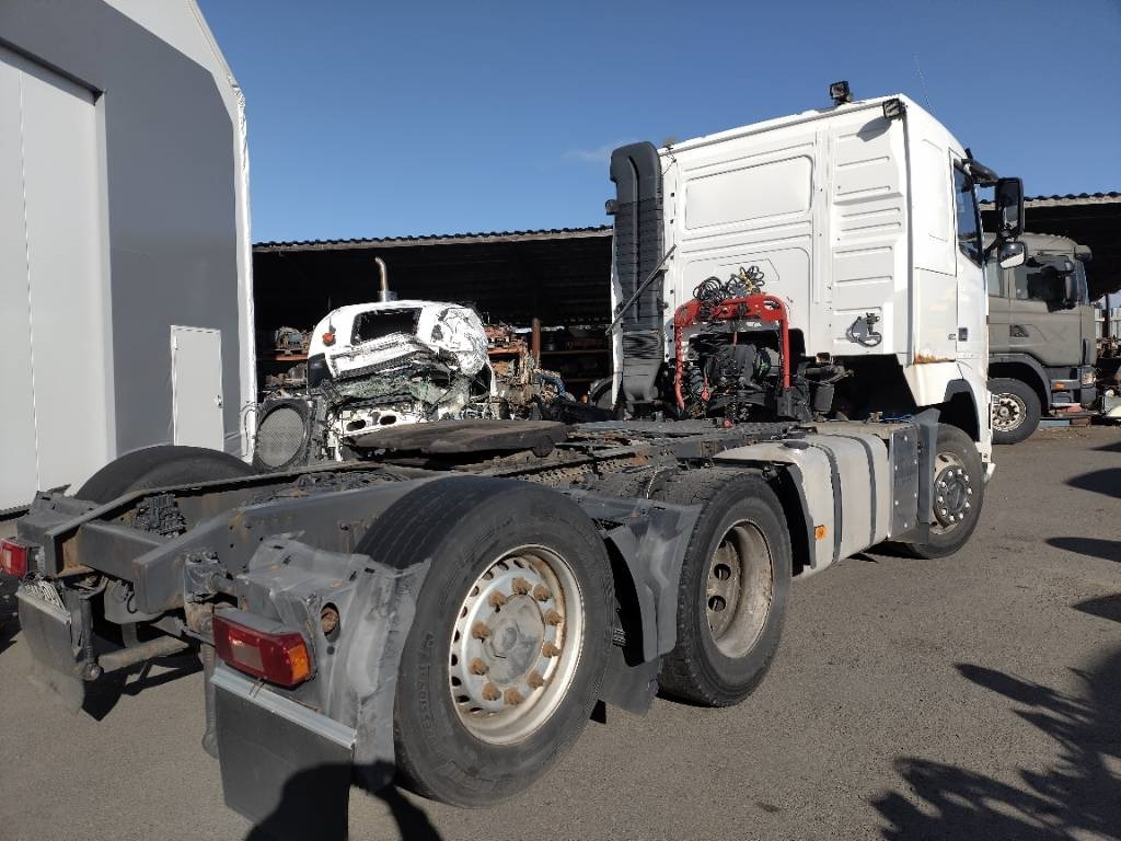 Volvo FH460 6x2 veturi kääntyvä teli - יחידת טרקטור: תמונה 3 Volvo FH460 6x2 veturi kääntyvä teli - יחידת טרקטור: תמונה 3