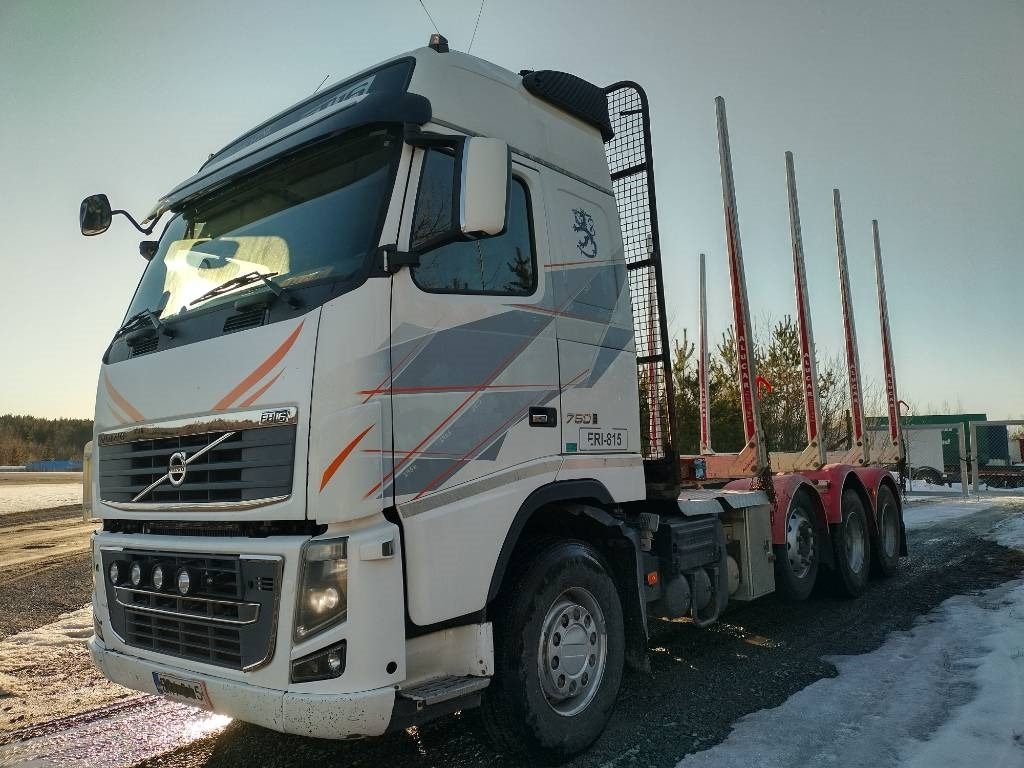 Volvo FH750 puuvarustus, napaperät,trippeli - משאית עץ: תמונה 1 Volvo FH750 puuvarustus, napaperät,trippeli - משאית עץ: תמונה 1