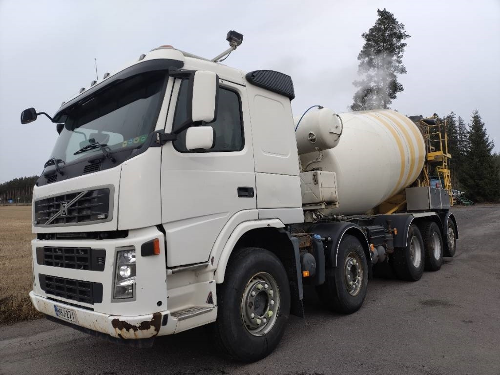 Volvo FM13 10*4 betoniauto,ränni - משאית מערבלת בטון: תמונה 1 Volvo FM13 10*4 betoniauto,ränni - משאית מערבלת בטון: תמונה 1