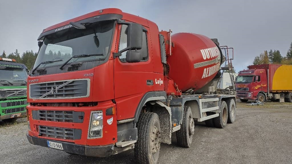 Volvo FM9 8x4 full steel,manual, mixer - משאית מכל: תמונה 1 Volvo FM9 8x4 full steel,manual, mixer - משאית מכל: תמונה 1