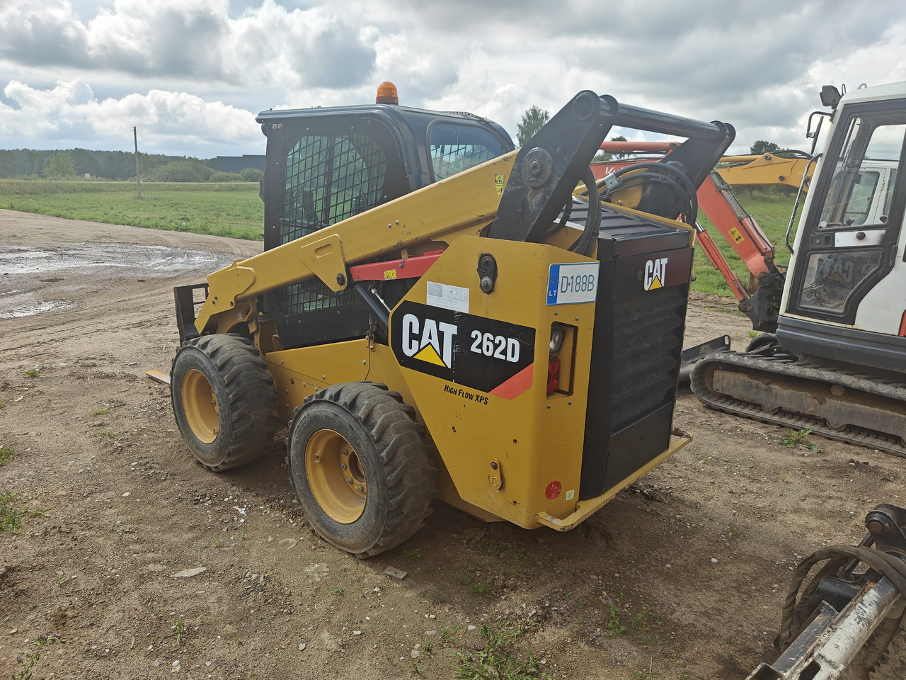 CATERPILLAR 262D - מעמיס היגוי החלקה: תמונה 3 CATERPILLAR 262D - מעמיס היגוי החלקה: תמונה 3