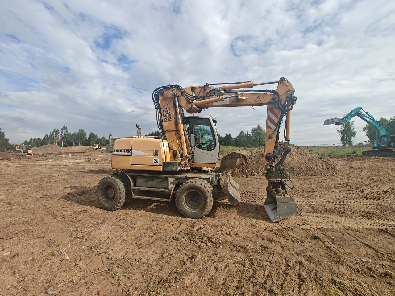 LIEBHERR A312 - מחפר גלגלים: תמונה 3 LIEBHERR A312 - מחפר גלגלים: תמונה 3