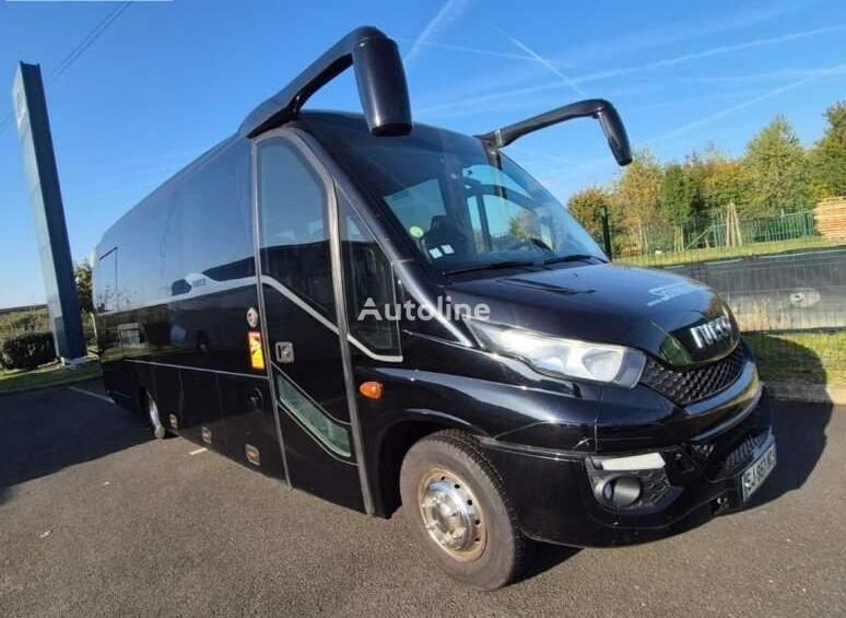 מיניבוס, כלי רכב מסחרי לנוסעים IVECO ERENER 70C17: תמונה 1