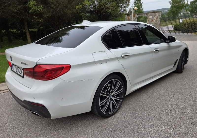 Inna BMW 530 D SERIA 5 XDRIVE M SPORT - מכונית: תמונה 3 Inna BMW 530 D SERIA 5 XDRIVE M SPORT - מכונית: תמונה 3