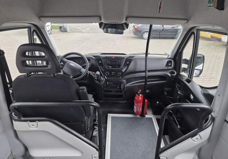 Iveco A60C15 DAILY/SPROWADZONE/EURO 6/92 000 KM - מיניבוס, כלי רכב מסחרי לנוסעים: תמונה 4 Iveco A60C15 DAILY/SPROWADZONE/EURO 6/92 000 KM - מיניבוס, כלי רכב מסחרי לנוסעים: תמונה 4