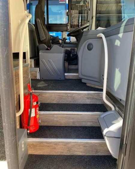 Iveco CROSSWAY/ DŁUGOŚĆ 10.70 M / MANUAL / EURO 6 - אוטובוס פרברים: תמונה 3 Iveco CROSSWAY/ DŁUGOŚĆ 10.70 M / MANUAL / EURO 6 - אוטובוס פרברים: תמונה 3
