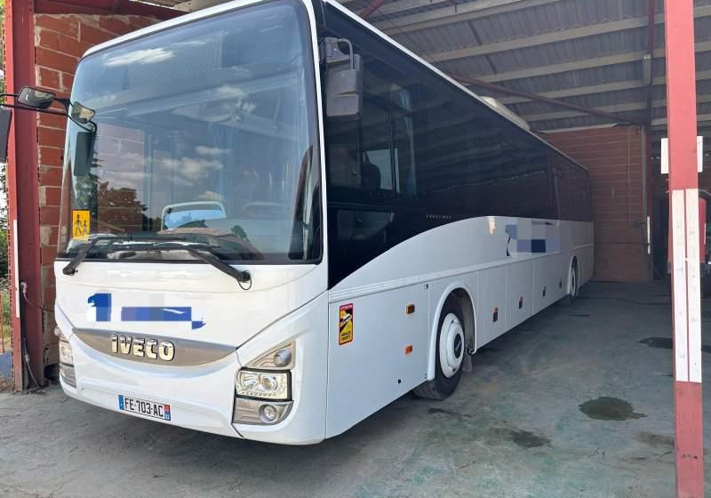 Iveco CROSSWAY/ SPROWADZONY / 180 000 KM / MANUAL - אוטובוס פרברים: תמונה 1 Iveco CROSSWAY/ SPROWADZONY / 180 000 KM / MANUAL - אוטובוס פרברים: תמונה 1