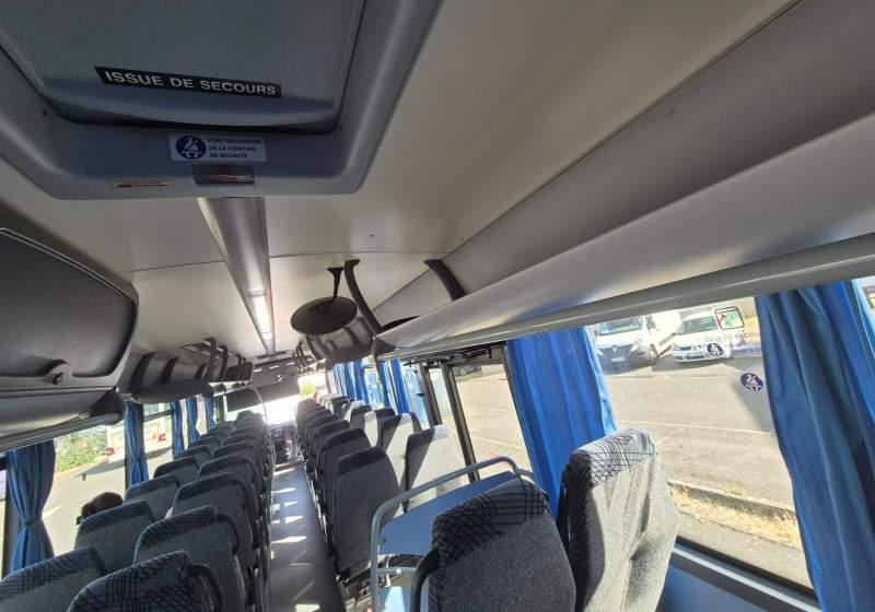 Iveco CROSSWAY/ SPROWADZONY / KLIMA / 64 MIEJSCA - אוטובוס פרברים: תמונה 4 Iveco CROSSWAY/ SPROWADZONY / KLIMA / 64 MIEJSCA - אוטובוס פרברים: תמונה 4