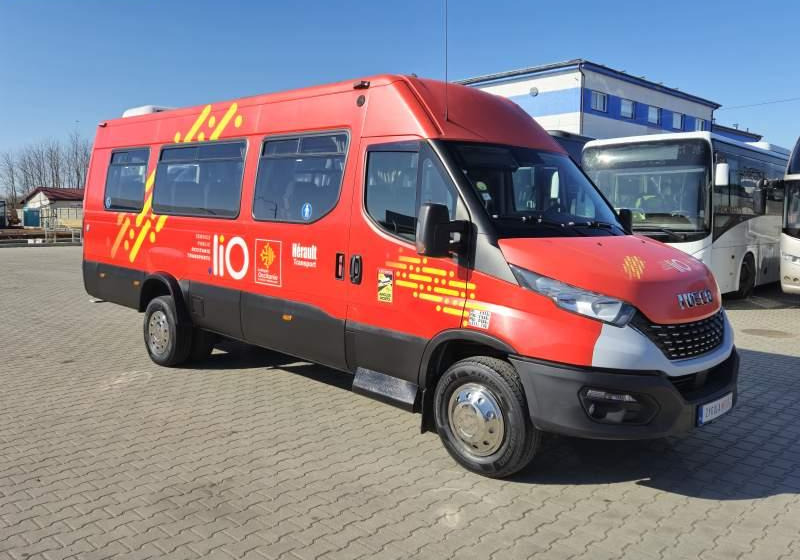Iveco DAILY 65C18/SPROWADZONE/23 MIEJSCA/KLIM/WINDA - מיניבוס, כלי רכב מסחרי לנוסעים: תמונה 2 Iveco DAILY 65C18/SPROWADZONE/23 MIEJSCA/KLIM/WINDA - מיניבוס, כלי רכב מסחרי לנוסעים: תמונה 2