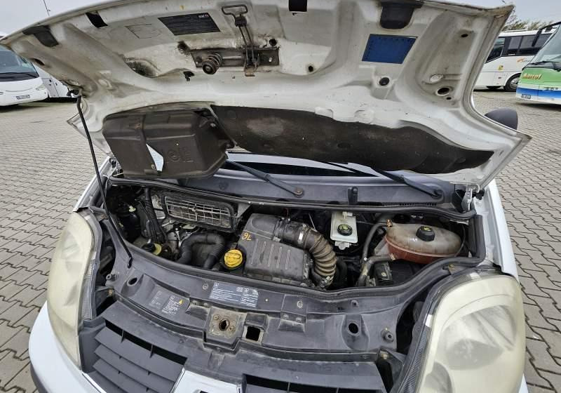 Renault TRAFIC 2.0 DCI 90 COMBI L2H1 / SPROWADZONY - מיניבוס, כלי רכב מסחרי לנוסעים: תמונה 3 Renault TRAFIC 2.0 DCI 90 COMBI L2H1 / SPROWADZONY - מיניבוס, כלי רכב מסחרי לנוסעים: תמונה 3