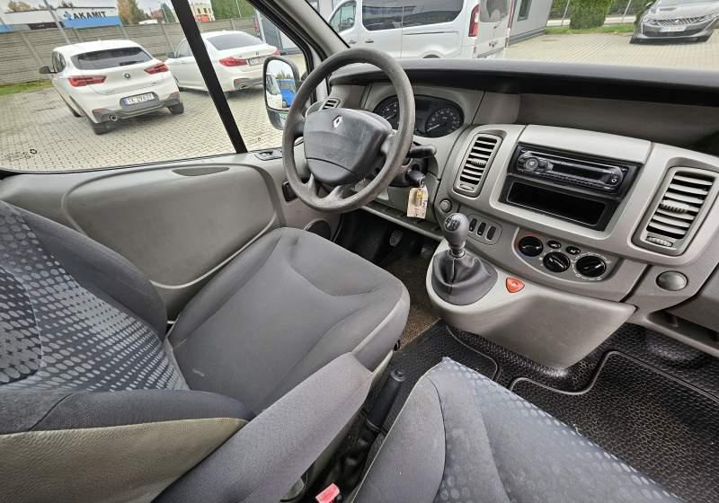 Renault TRAFIC 2.0 DCI 90 COMBI L2H1 / SPROWADZONY - מיניבוס, כלי רכב מסחרי לנוסעים: תמונה 4 Renault TRAFIC 2.0 DCI 90 COMBI L2H1 / SPROWADZONY - מיניבוס, כלי רכב מסחרי לנוסעים: תמונה 4