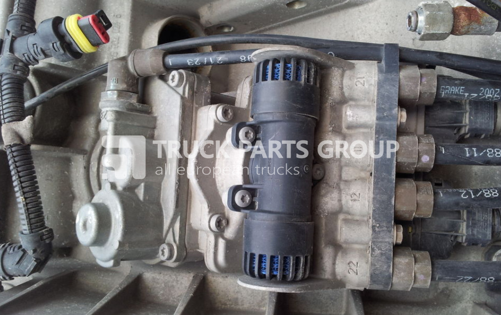 IVECO STRALIS EURO5, brake valve. brake plate valve EBS control 480020 pneumatic valve - שסתום בלמים עבור משאית: תמונה 1 IVECO STRALIS EURO5, brake valve. brake plate valve EBS control 480020 pneumatic valve - שסתום בלמים עבור משאית: תמונה 1