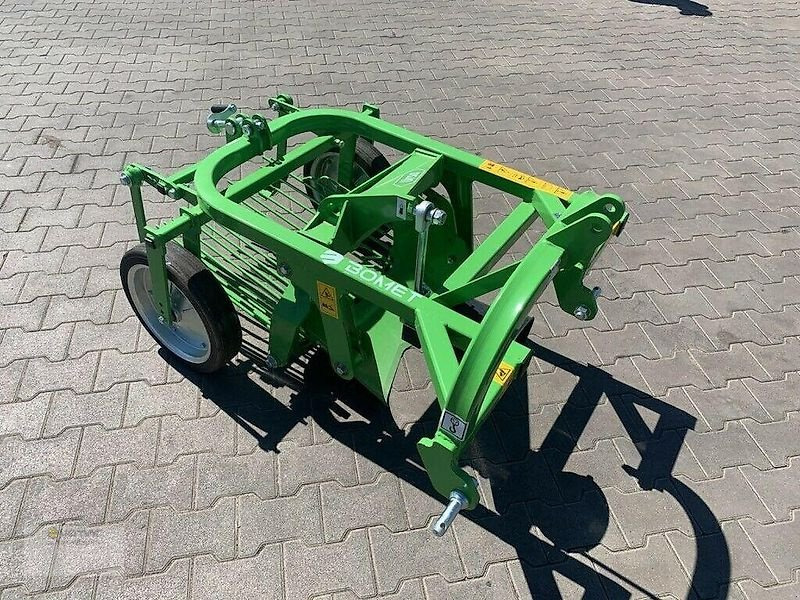 BOMET Kartoffelroder Bomet Z655/1 Kartoffel Roder Heckauswurf NEU - ציוד לתפוחי אדמה: תמונה 1 BOMET Kartoffelroder Bomet Z655/1 Kartoffel Roder Heckauswurf NEU - ציוד לתפוחי אדמה: תמונה 1