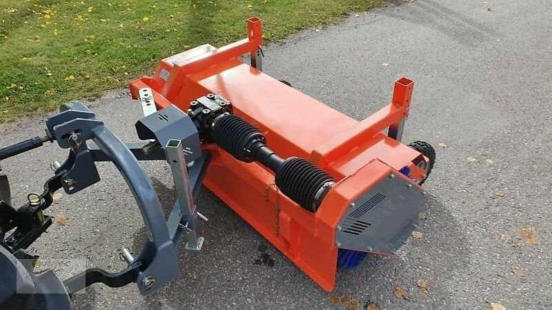 Geo Kehrmaschine Geo SWT190 190cm Kehrbesen Traktor Zapfwelle NEU - מטאטא: תמונה 2 Geo Kehrmaschine Geo SWT190 190cm Kehrbesen Traktor Zapfwelle NEU - מטאטא: תמונה 2