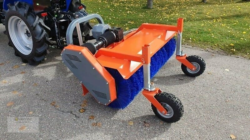 Geo Kehrmaschine Geo SWT220 220cm Kehrbesen Traktor Zapfwelle NEU - מטאטא: תמונה 1 Geo Kehrmaschine Geo SWT220 220cm Kehrbesen Traktor Zapfwelle NEU - מטאטא: תמונה 1