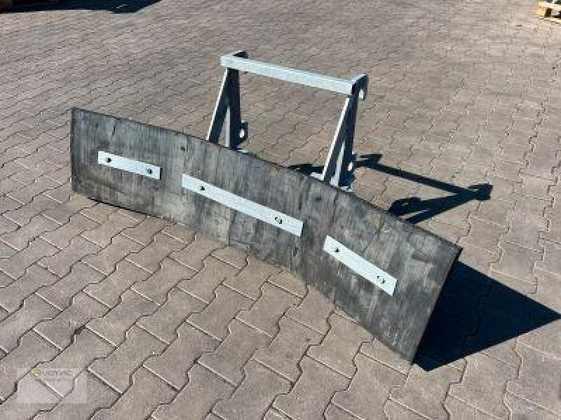Vemac Gummischieber 260 Schäffer Futterschieber, Gülleschieber, Schneeschild - להב עבור מכונה חקלאית: תמונה 1 Vemac Gummischieber 260 Schäffer Futterschieber, Gülleschieber, Schneeschild - להב עבור מכונה חקלאית: תמונה 1