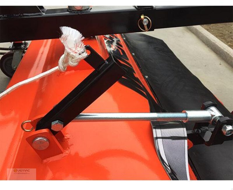 Vemac Kehrmaschine 160cm Kehrbürste Bürste Traktor Radlader Stapler NEU - מטאטא: תמונה 3 Vemac Kehrmaschine 160cm Kehrbürste Bürste Traktor Radlader Stapler NEU - מטאטא: תמונה 3