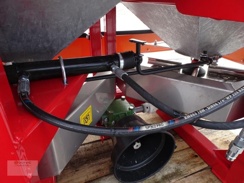 Vemac Zweischeibenstreuer 2 Scheiben Streuer Salzstreuer 1000L - מפזר חול/ מלח: תמונה 4 Vemac Zweischeibenstreuer 2 Scheiben Streuer Salzstreuer 1000L - מפזר חול/ מלח: תמונה 4