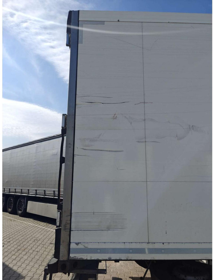 2018 Krone SDR Cool Liner FP 60 ThermoKing SLXi 300 - סמיטריילר עם קירור: תמונה 2 2018 Krone SDR Cool Liner FP 60 ThermoKing SLXi 300 - סמיטריילר עם קירור: תמונה 2